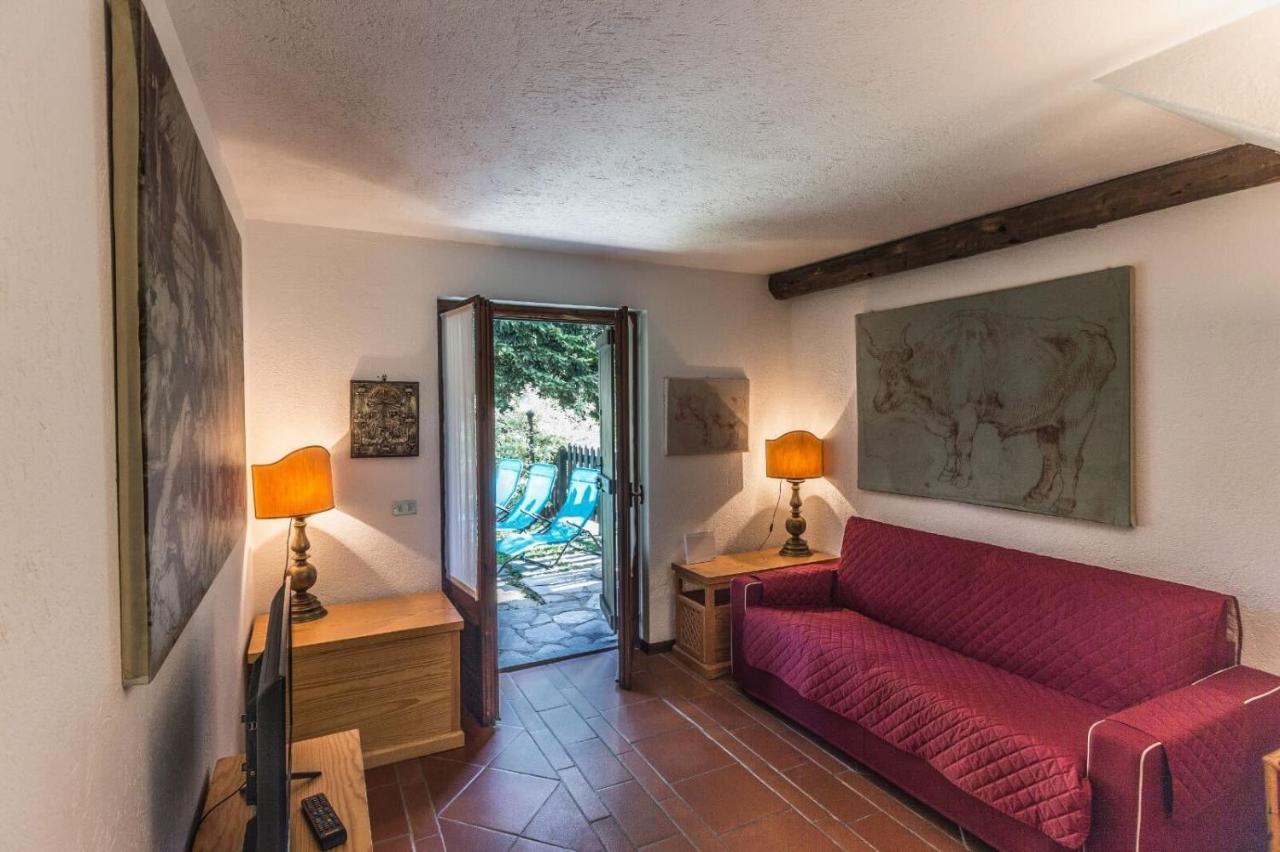 Altido Charming Apartments With Mountain Views And Green Backyard In Verrand Extérieur photo