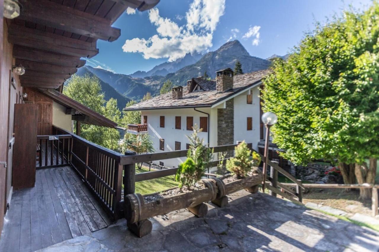 Altido Charming Apartments With Mountain Views And Green Backyard In Verrand Extérieur photo