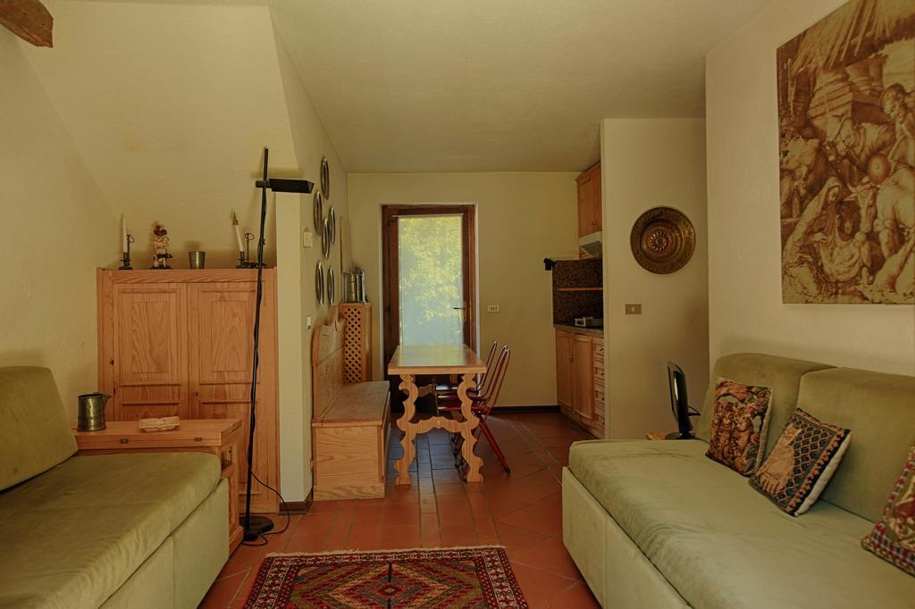 Altido Charming Apartments With Mountain Views And Green Backyard In Verrand Chambre photo